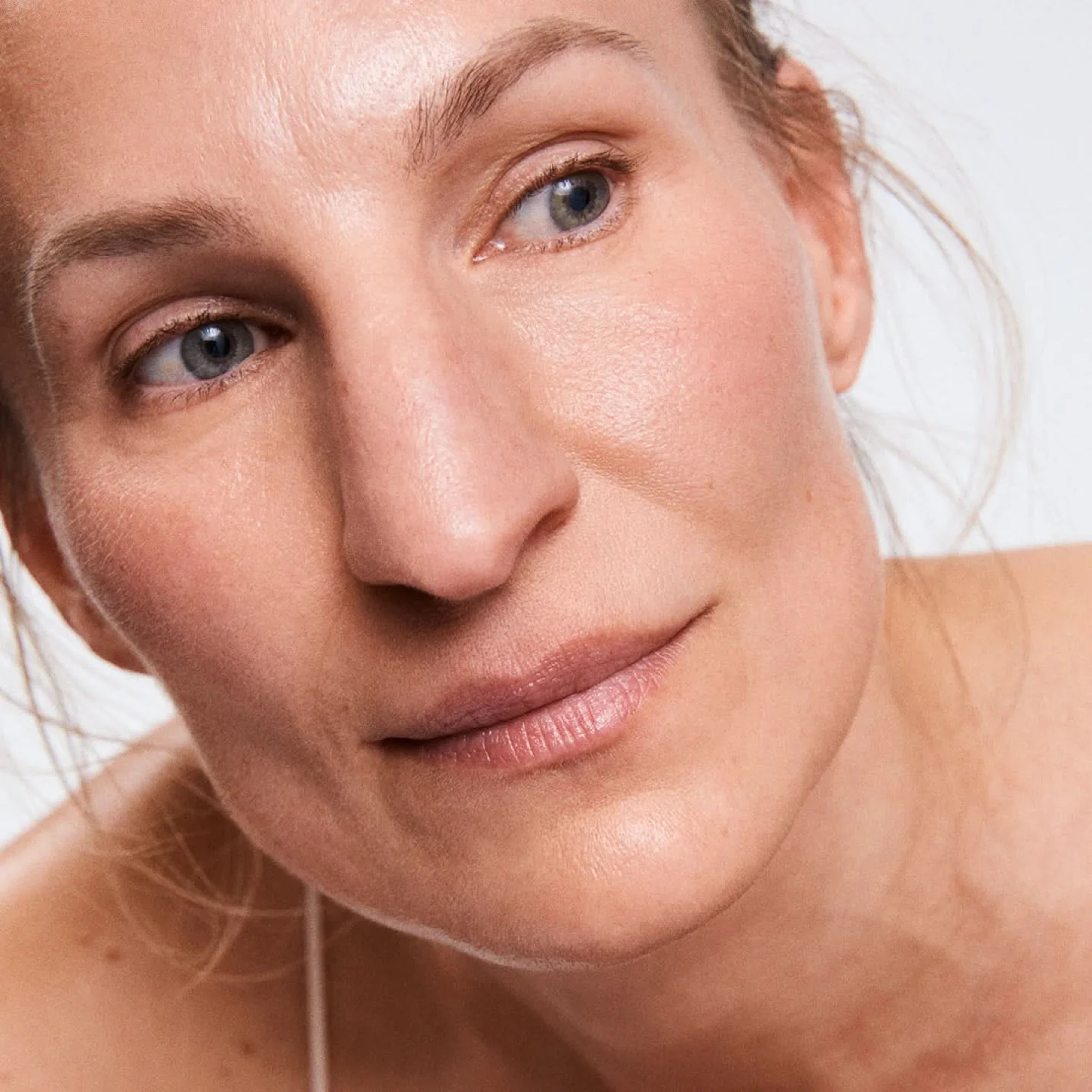 Сироватка для клітинного оновлення та пружності шкіри The Longevity Serum – Cellular Regeneration Sphere Serum MANTLE Обʼєм 30 мл — фото 4