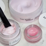 Многофункциональный разглаживающий бальзам с маслом розы The Rose Balm – Smoothing Multi-Purpose Rose Balm MANTLE Объем 15 мл — фото 7