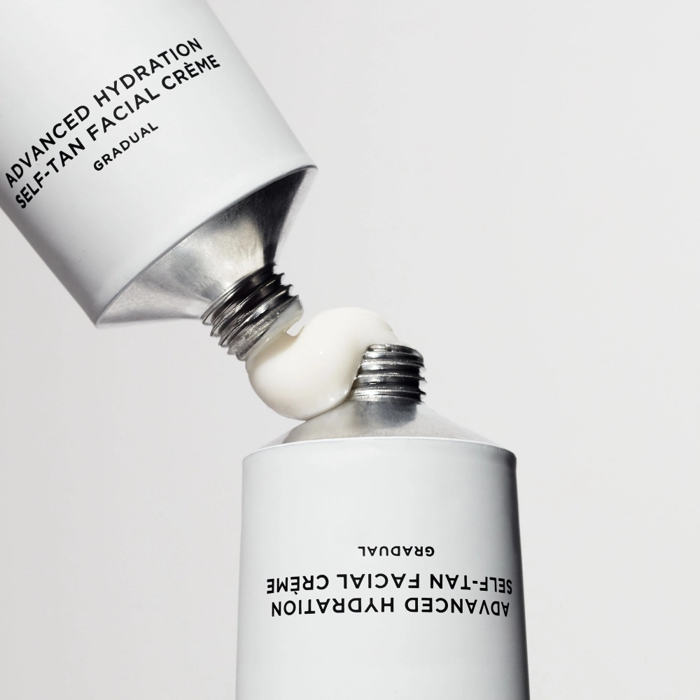 Крем з ефектом поступової автозасмаги The Crème Advanced Hydration Self-Tan Facial Crème TAN-LUXE Обʼєм 65 мл — фото 3