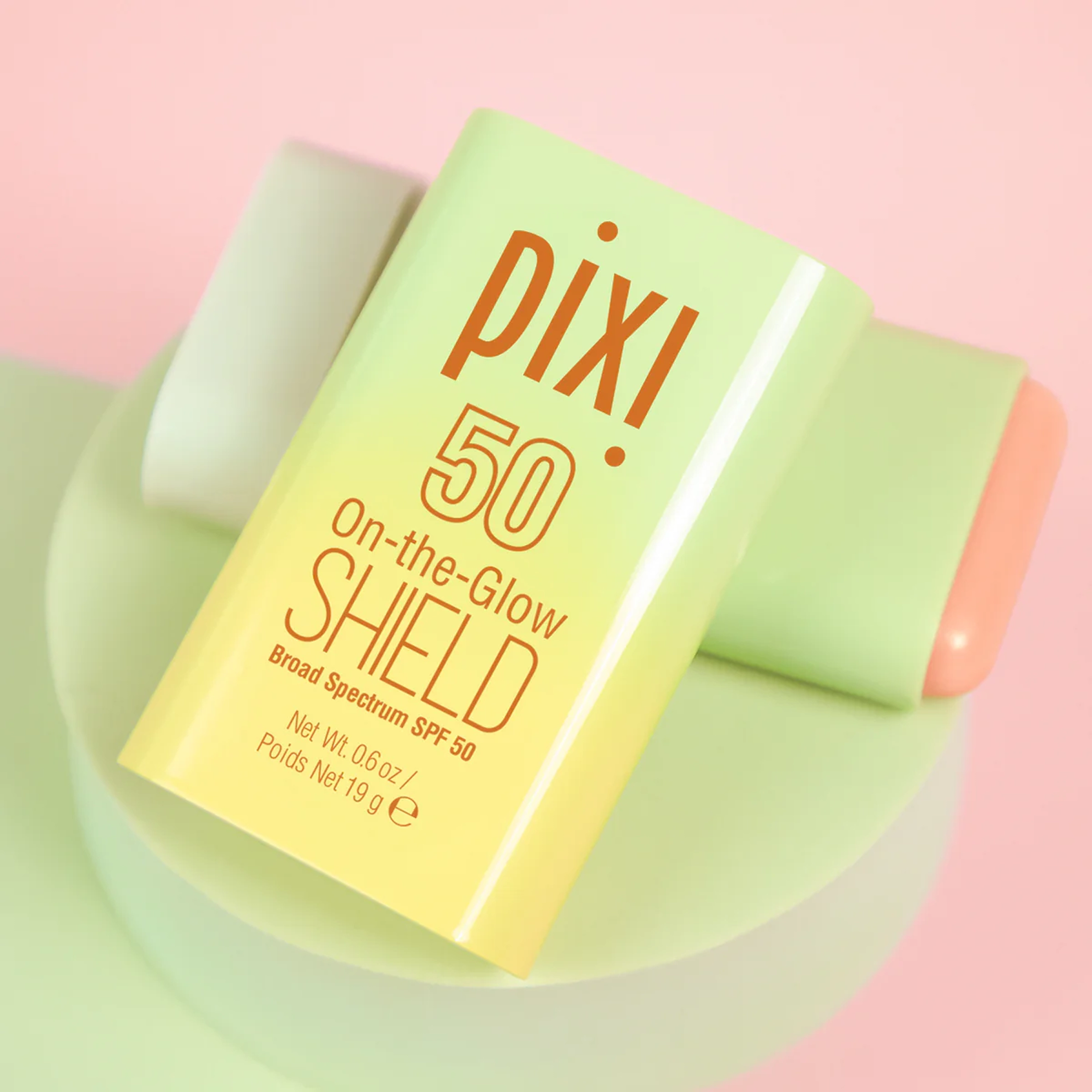 Сонцезахисний стік для обличчя SPF 50 On-the-Glow Shield SPF 50 PIXI Вага 19 г — фото 4