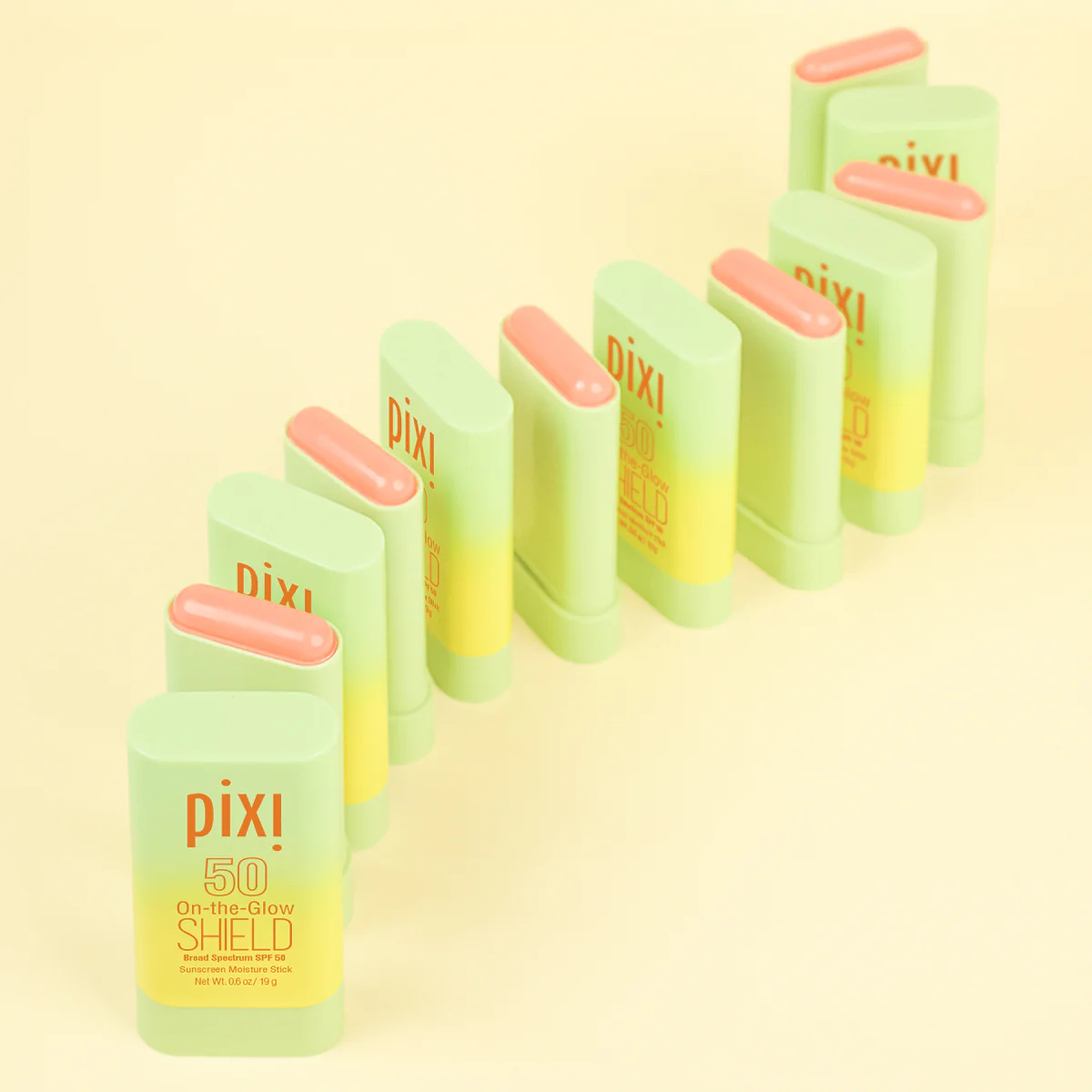 Сонцезахисний стік для обличчя SPF 50 On-the-Glow Shield SPF 50 PIXI Вага 19 г — фото 9