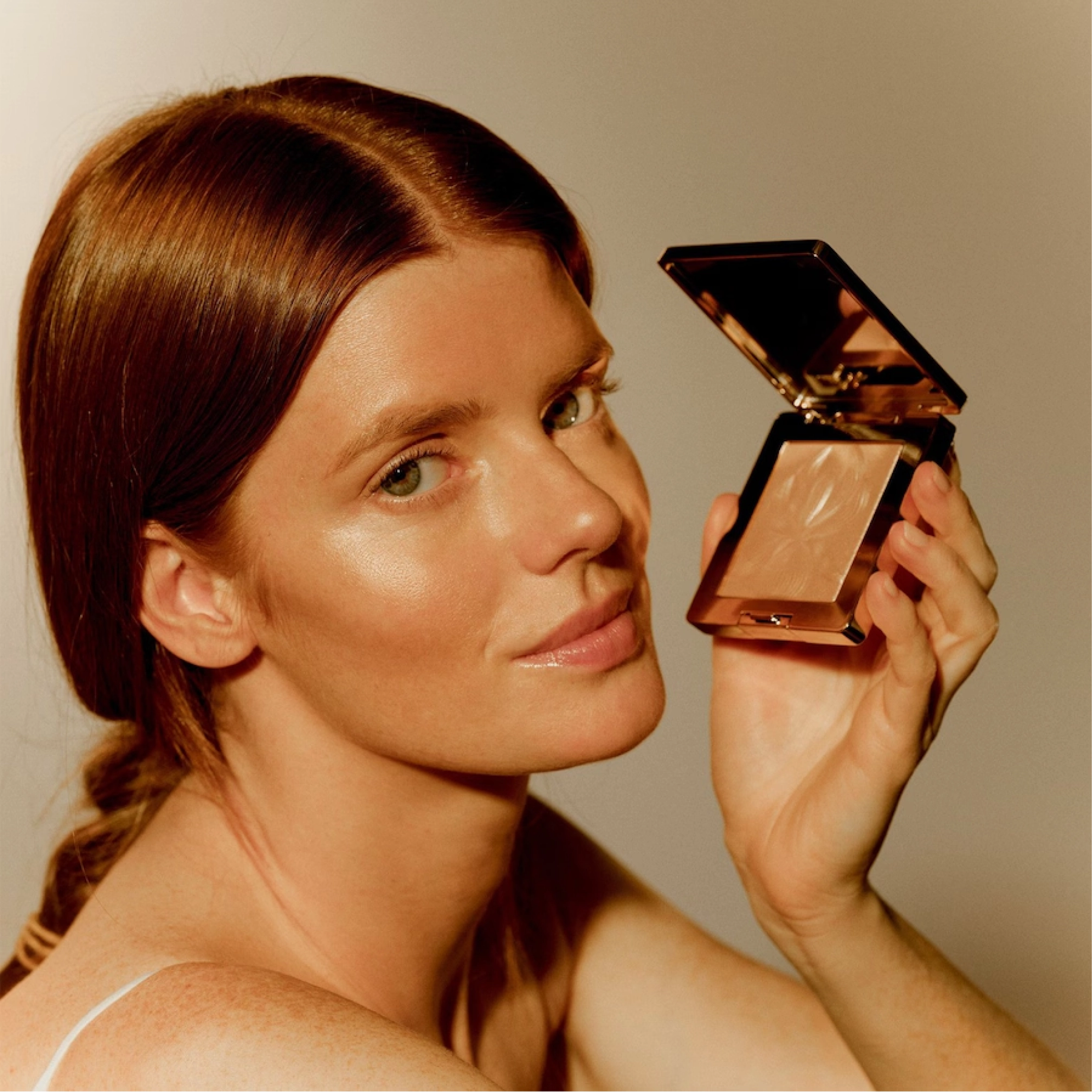 Освітлювальна пудра-хайлайтер для обличчя L'Orchidée Highlighter SISLEY PARIS Вага 15 г — фото 5