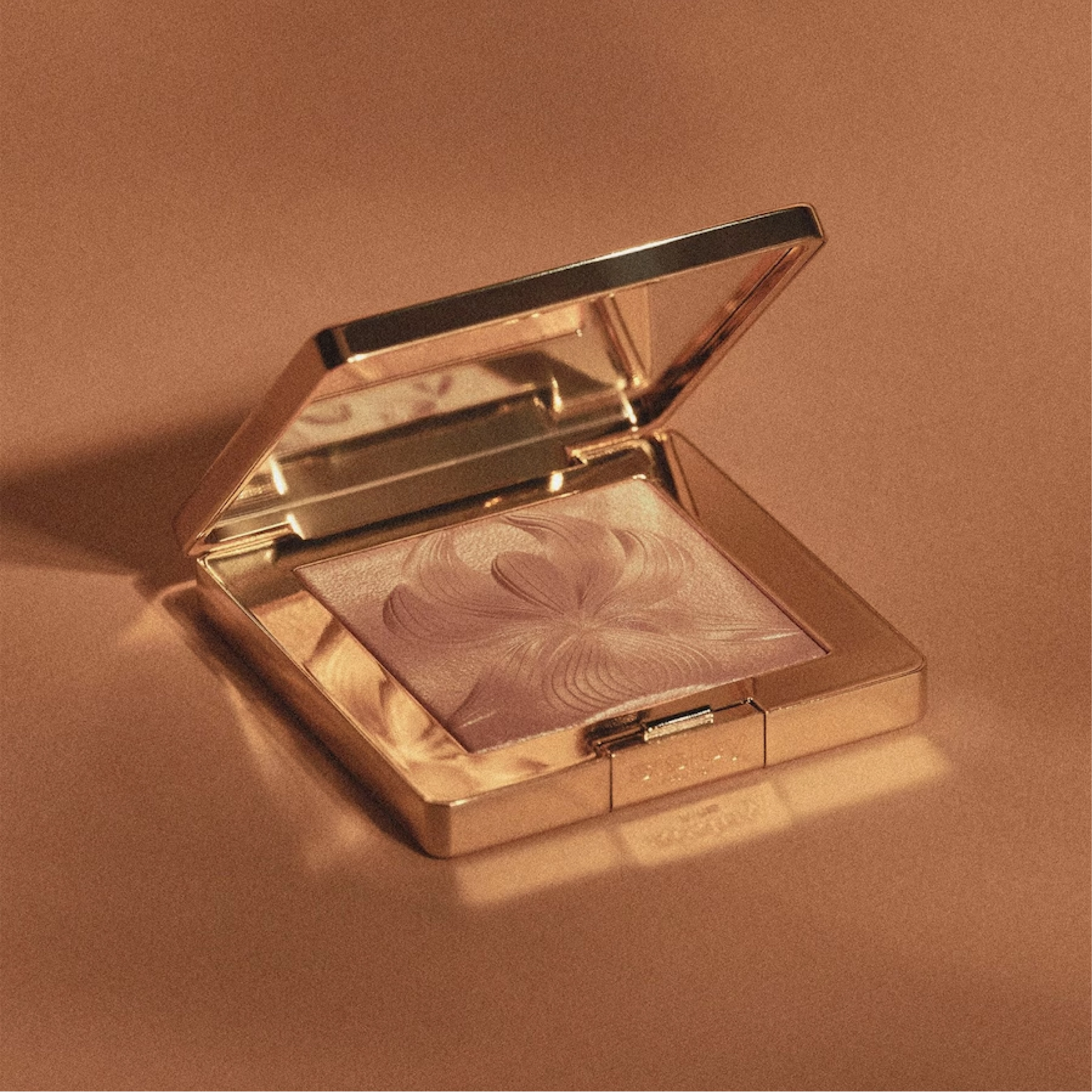 Освітлювальна пудра-хайлайтер для обличчя L'Orchidée Highlighter SISLEY PARIS Вага 15 г — фото 7