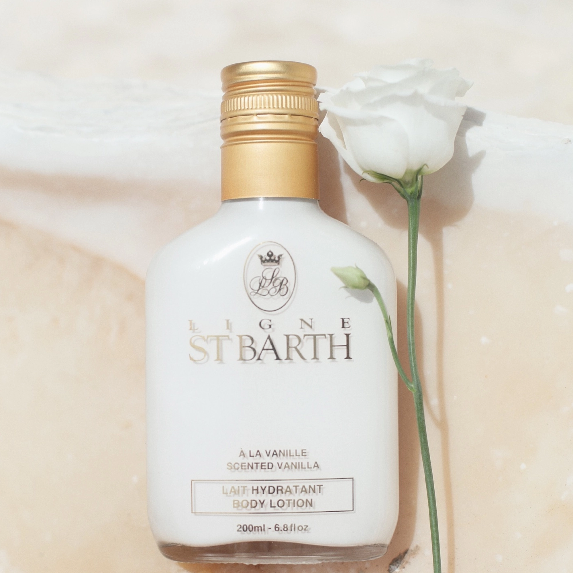 Зволожувальний лосьйон для тіла з ароматом ванілі Moisturizing Body Lotion Vanilla LIGNE ST. BARTH Обʼєм 200 мл — фото 4