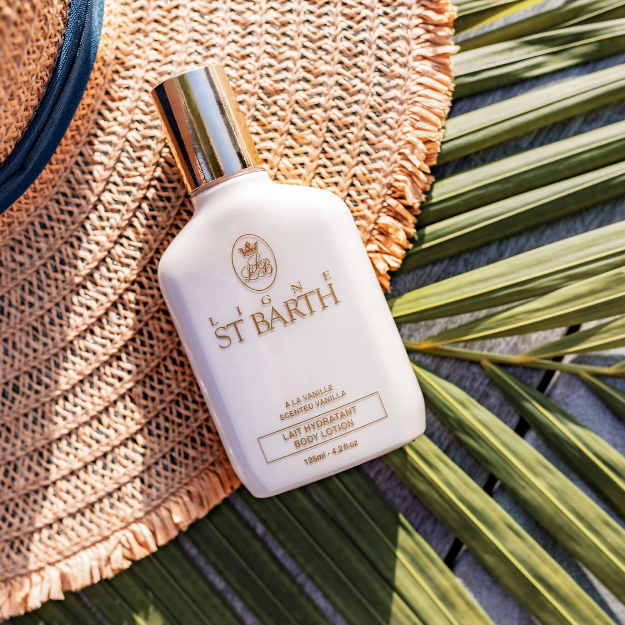 Зволожувальний лосьйон для тіла з ароматом ванілі Moisturizing Body Lotion Vanilla LIGNE ST. BARTH Обʼєм 125 мл — фото 3