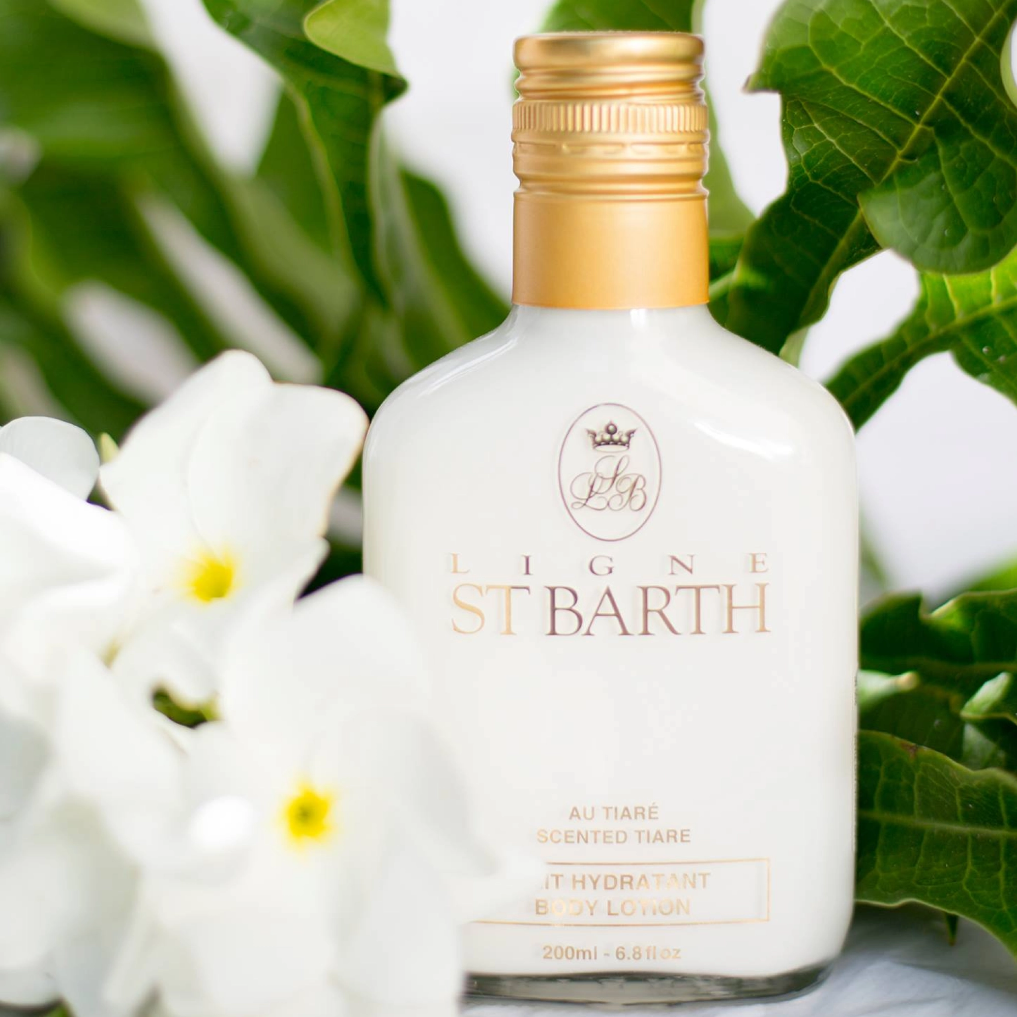 Зволожувальний лосьйон для тіла з ароматом тіаре Moisturizing Body Lotion Tiare LIGNE ST. BARTH Обʼєм 200 мл — фото 3