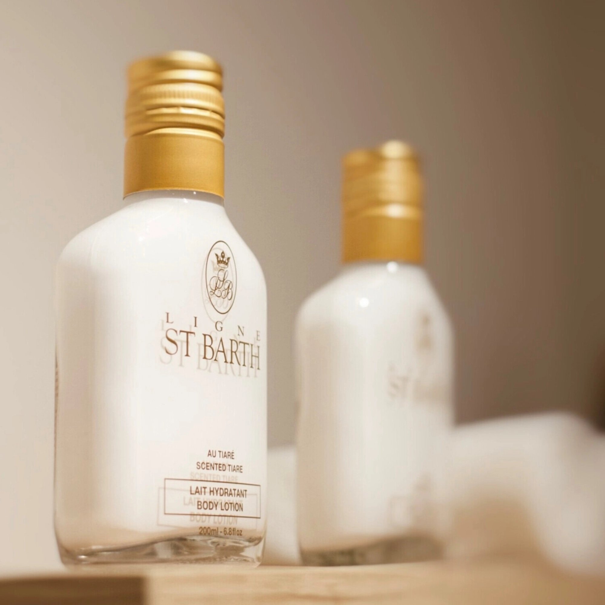 Зволожувальний лосьйон для тіла з ароматом тіаре Moisturizing Body Lotion Tiare LIGNE ST. BARTH Обʼєм 200 мл — фото 4
