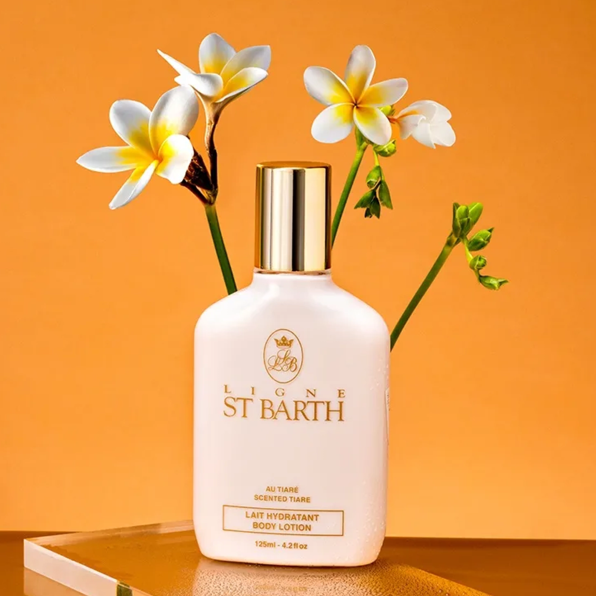Зволожувальний лосьйон для тіла з ароматом тіаре Moisturizing Body Lotion Tiare LIGNE ST. BARTH Обʼєм 125 мл — фото 4