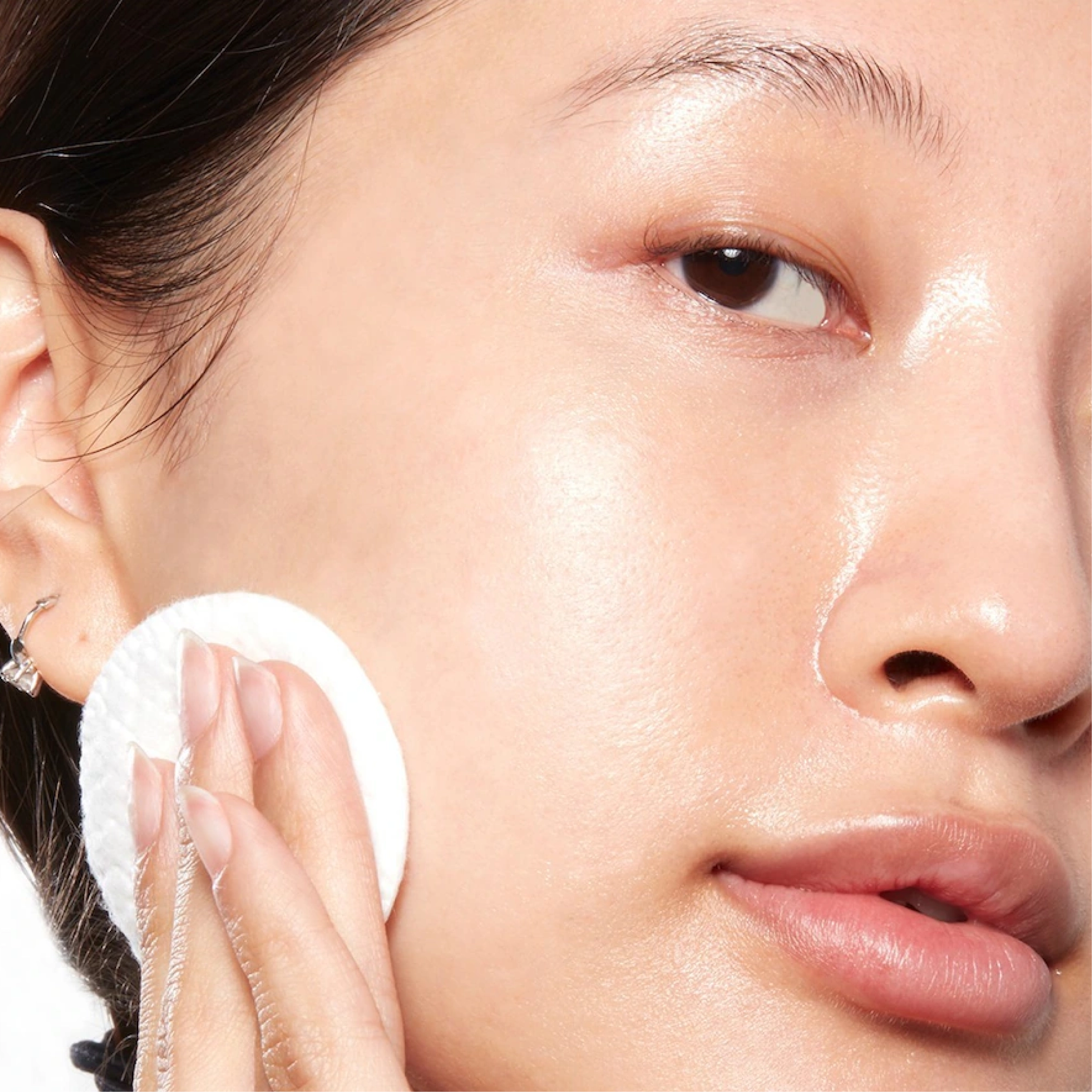 Тонер для обличчя з 2% гліколевою кислотою Glycolic Acid Toner MARIO BADESCU Обʼєм 236 мл — фото 4