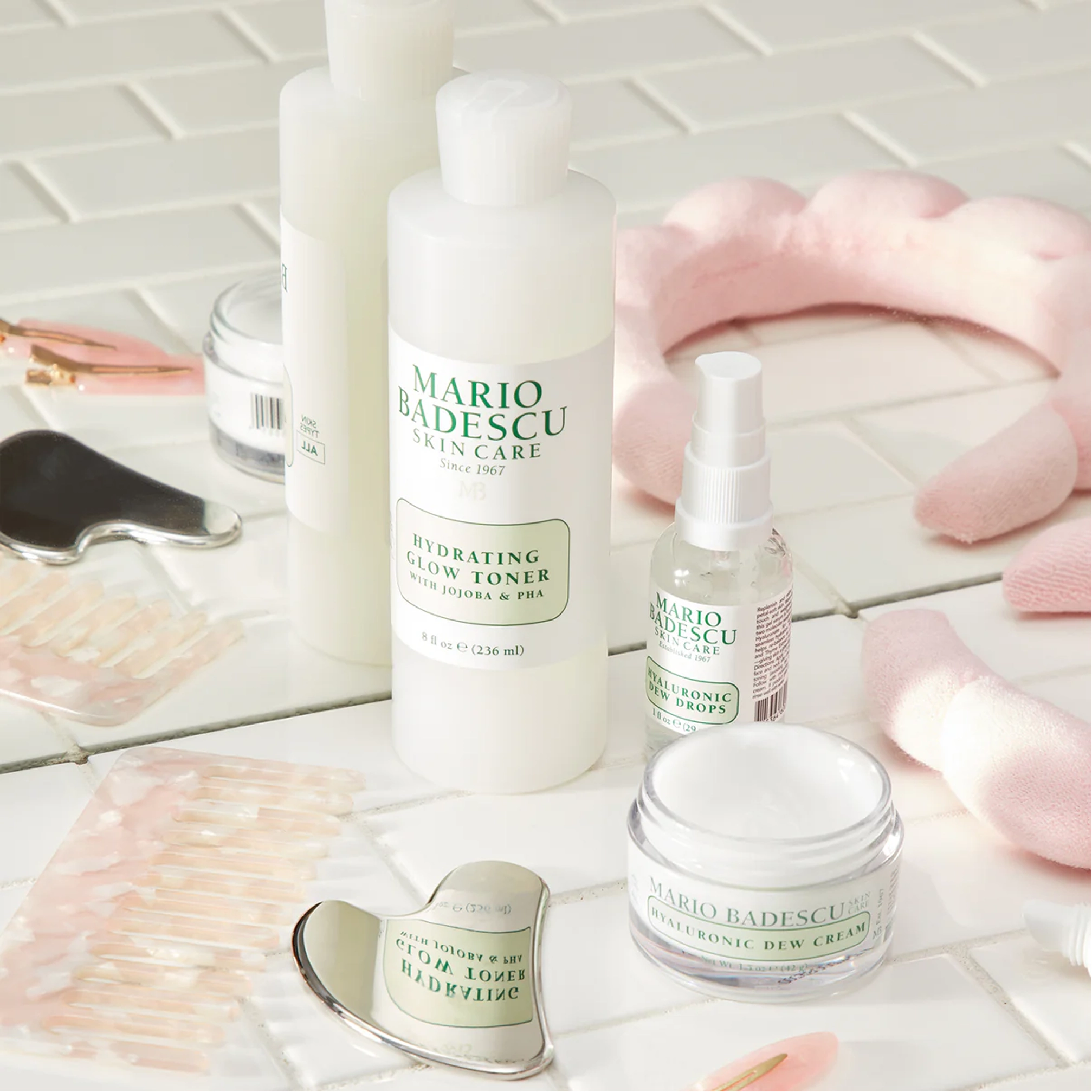 Зволожувальний тонер-гібрид для сяйва шкіри Hydrating Glow Toner with Jojoba & PHA MARIO BADESCU Обʼєм 236 мл — фото 6