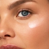 Освітлювальна сироватка для шкіри навколо очей Brightening Eye Serum MARIO BADESCU Вага 14 г — фото 3