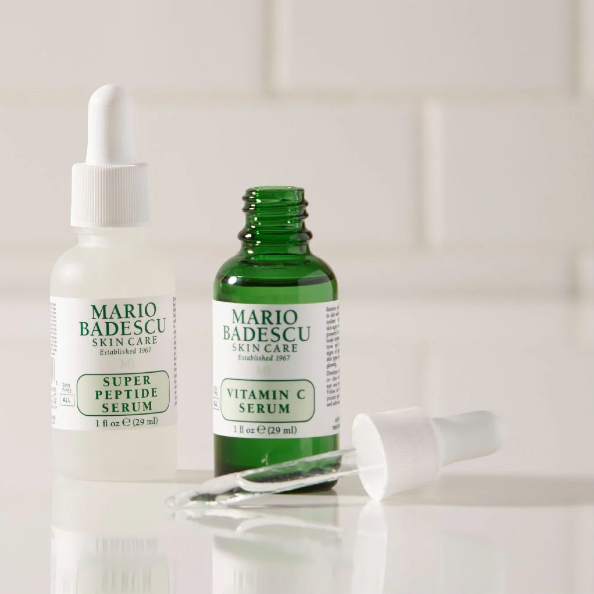 Нічна сироватка для обличчя з вітаміном C Vitamin C Serum MARIO BADESCU Обʼєм 29 мл — фото 7