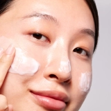 Нічна зволожувальна маска для обличчя з пептидами Hydrating Overnight Mask with Peptides MARIO BADESCU Вага 56 г — фото 3