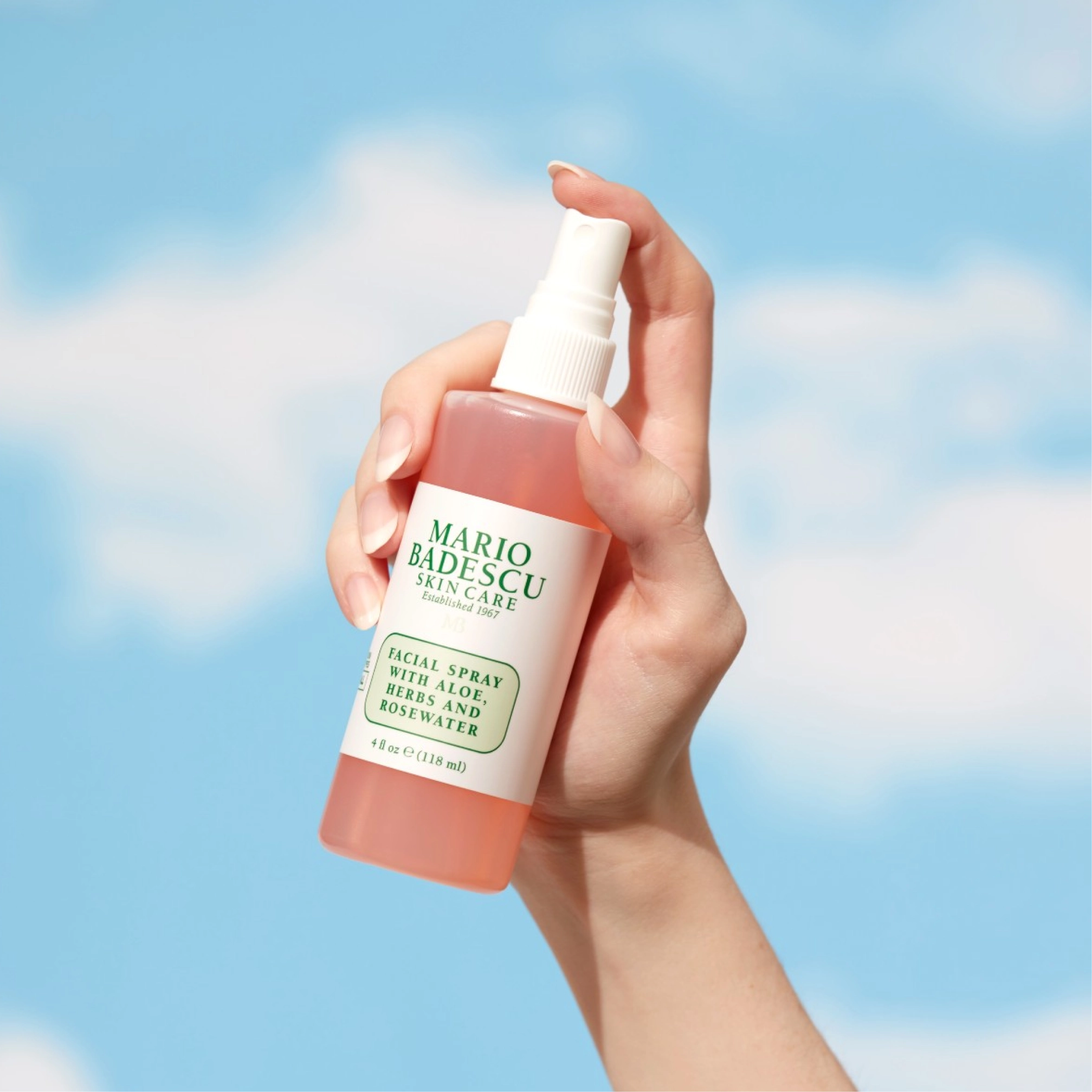 Зволожувальний міст для обличчя з трояндовою водою та алое вера Facial Spray with Aloe, Herbs and Rosewater MARIO BADESCU Обʼєм 118 мл — фото 3