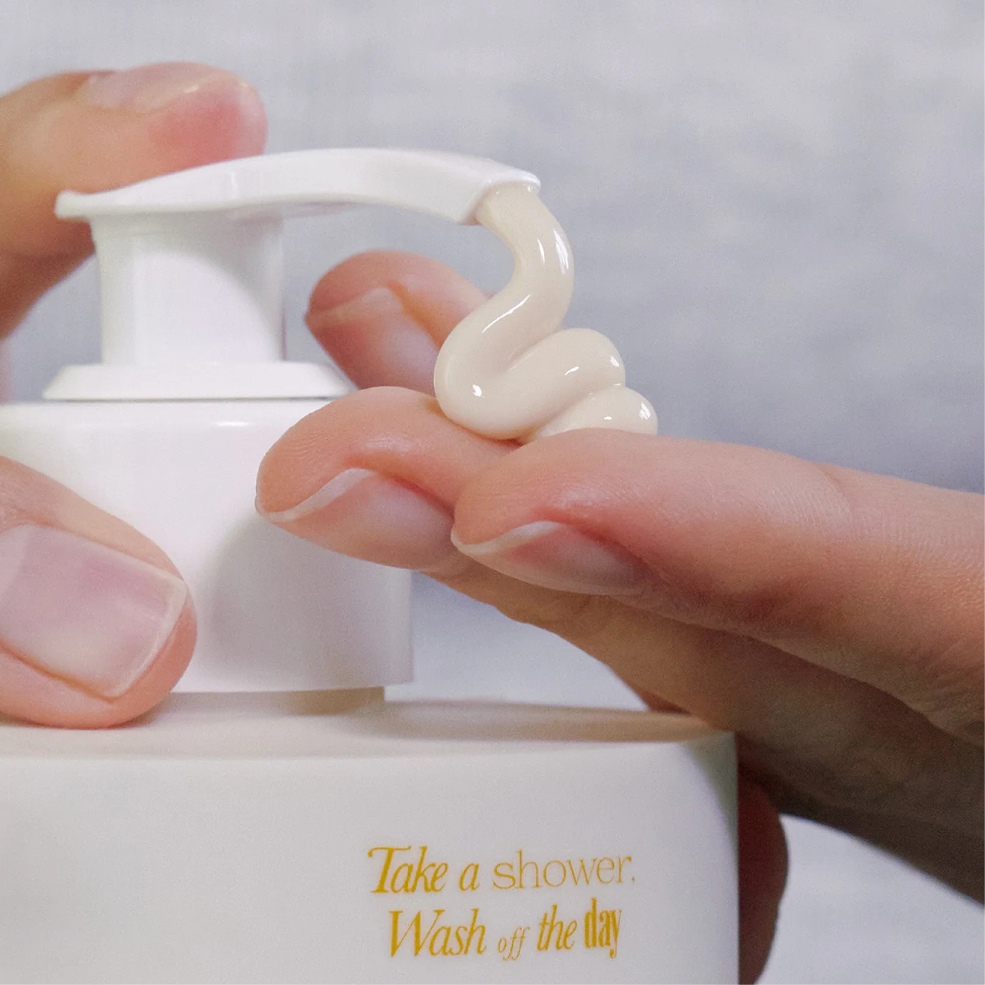 Парфумований лосьйон для рук та тіла Amber 528 Scented Hand & Body Lotion ANILLO Обʼєм 450 мл — фото 3