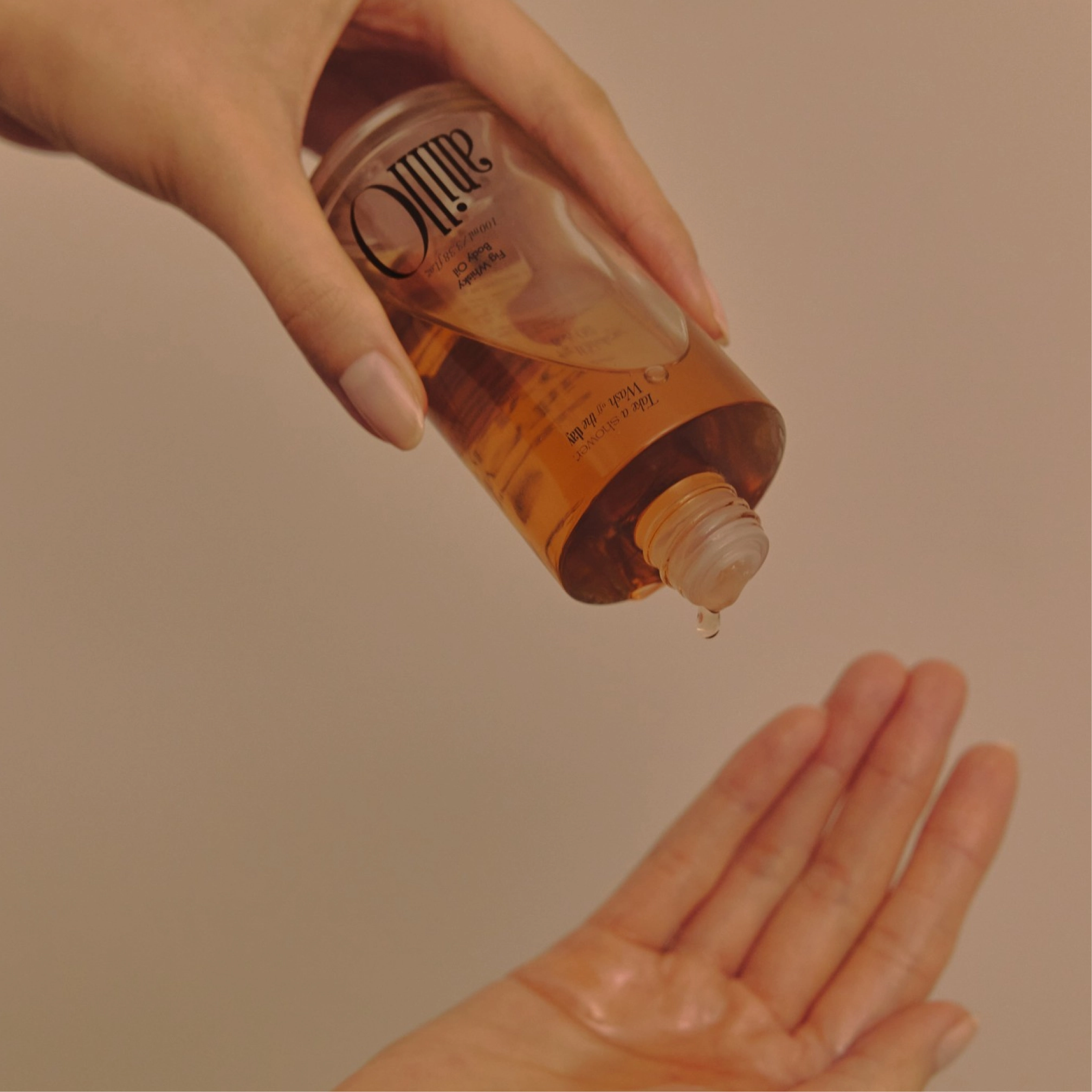 Живильна парфумована олія для тіла Fig Whisky Body Oil ANILLO Обʼєм 100 мл — фото 5