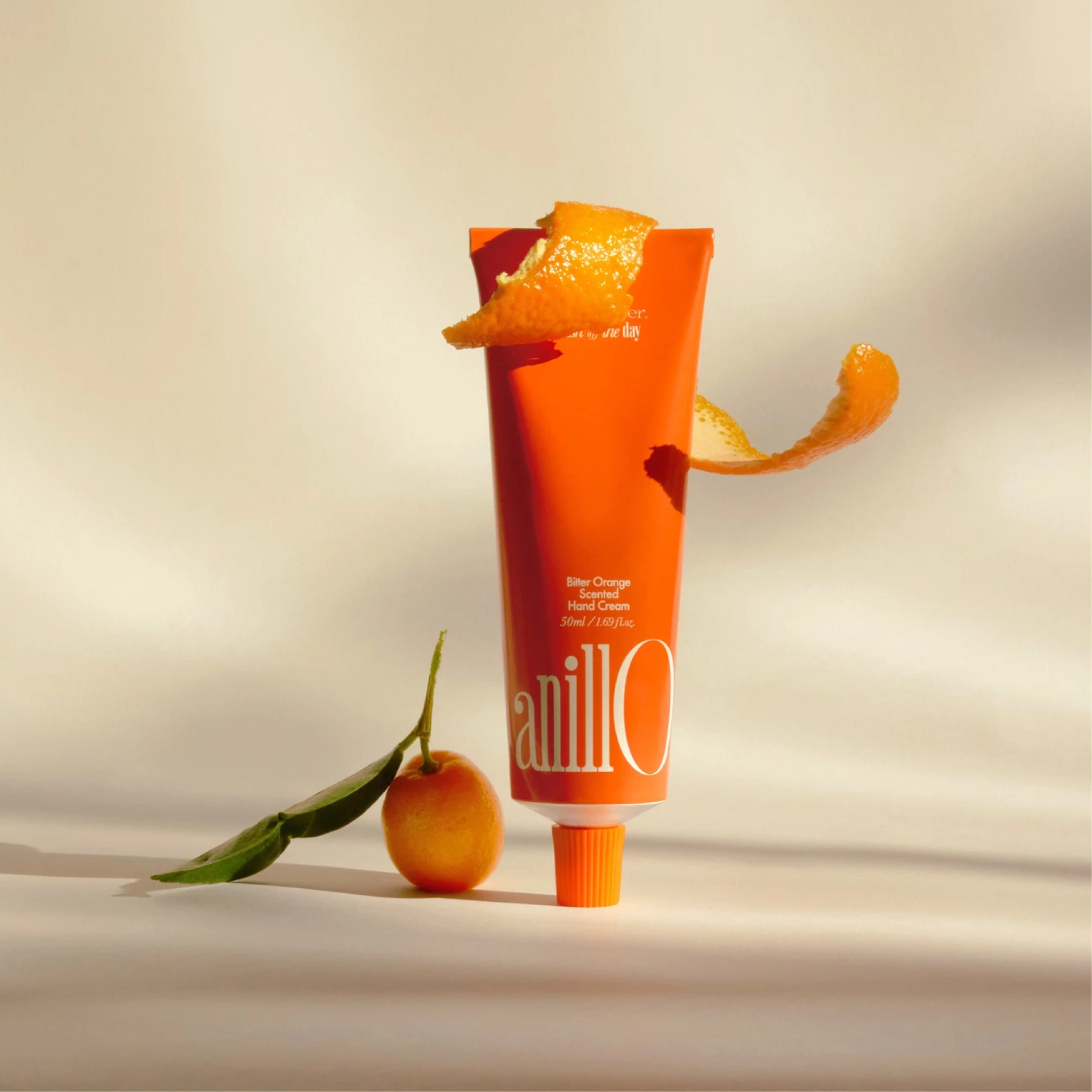 Парфумований крем для рук Bitter Orange Scented Hand Cream ANILLO Обʼєм 50 мл — фото 3