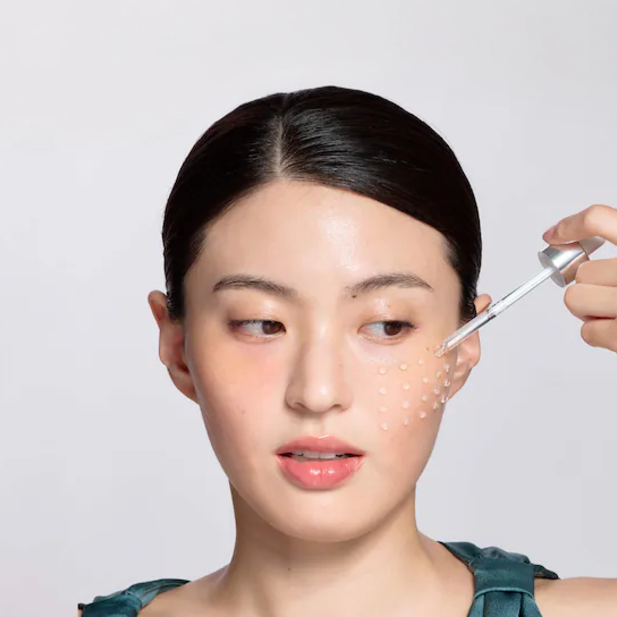 Набір для інтенсивного відновлення та сяйва шкіри Glow-Up Skincare Set REJURAN — фото 6
