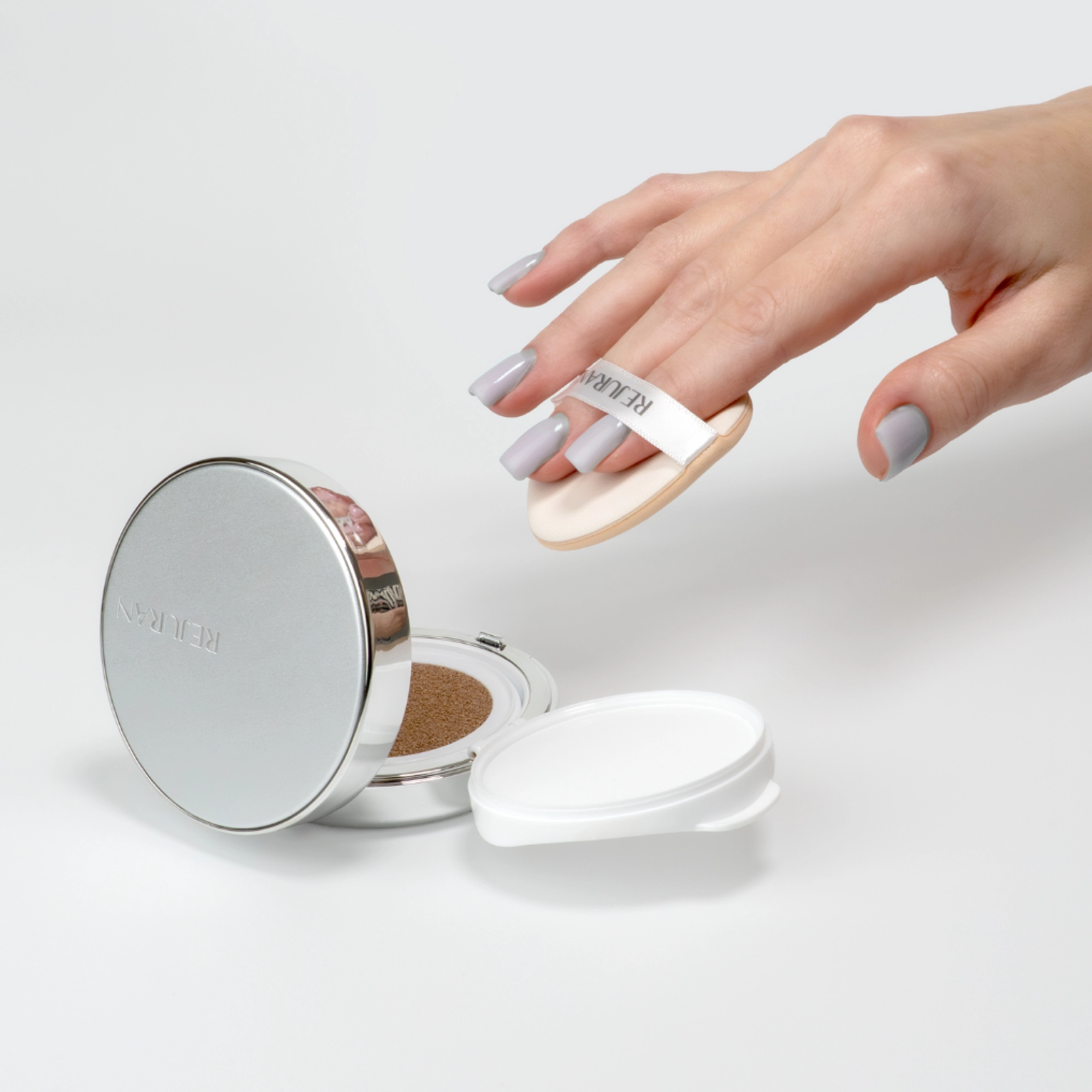 Многофункциональный кушон с полинуклеотидами (сменный блок) Skinglow Cushion SPF 50+ Refill REJURAN Вес 15 г — фото 6