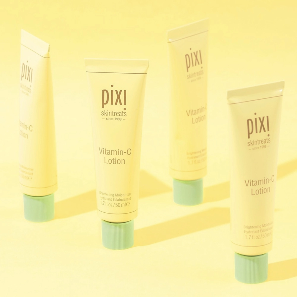 Легкий зволожувальний лосьйон для обличчя з вітаміном С Vitamin-C Lotion PIXI Обʼєм 50 мл — фото 4