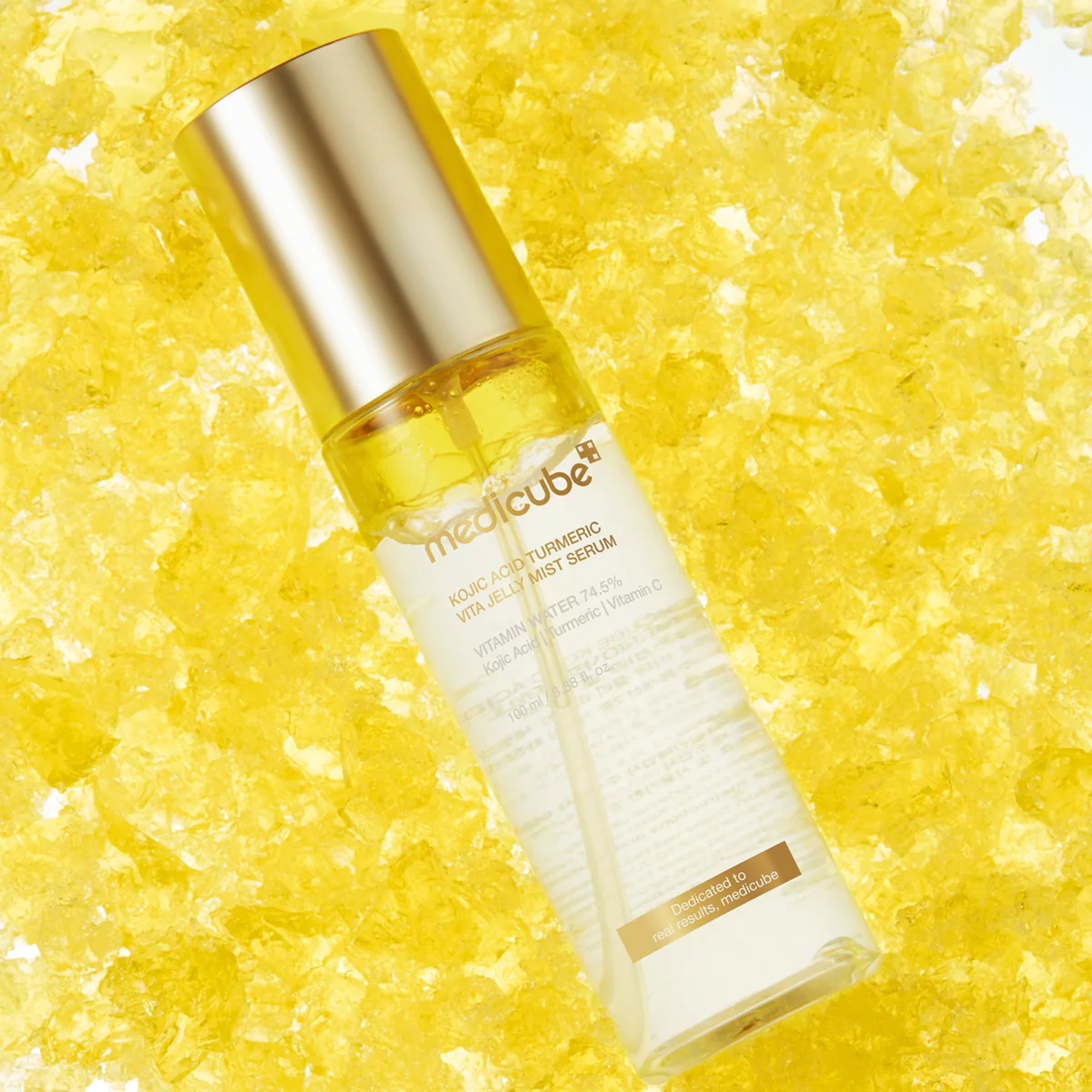 Освітлювальна гель-сироватка з кодзієвою кислотою та куркумою Kojic Acid Turmeric Vita Jelly Mist Serum MEDICUBE Обʼєм 100 мл — фото 4