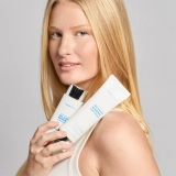 Ультралегкий прозорий сонцезахисний крем для тіла Total Protection® No-Show™ Body Shield SPF 50 COLORESCIENCE Обʼєм 120 мл — фото 4