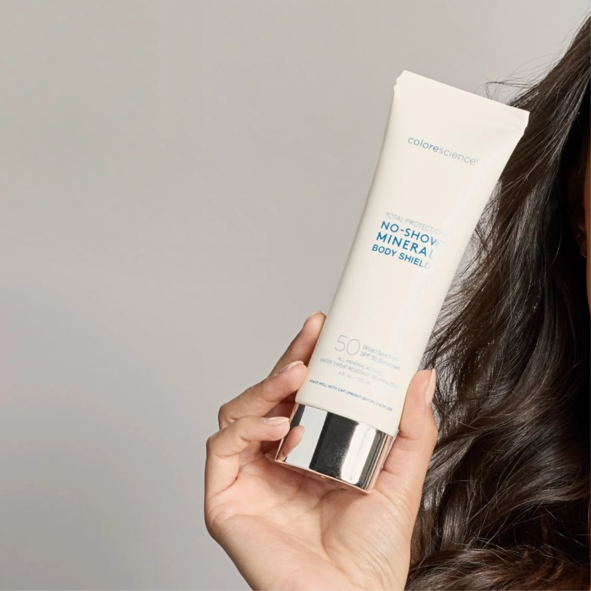 Ультралегкий прозорий сонцезахисний крем для тіла Total Protection® No-Show™ Body Shield SPF 50 COLORESCIENCE Обʼєм 120 мл — фото 5