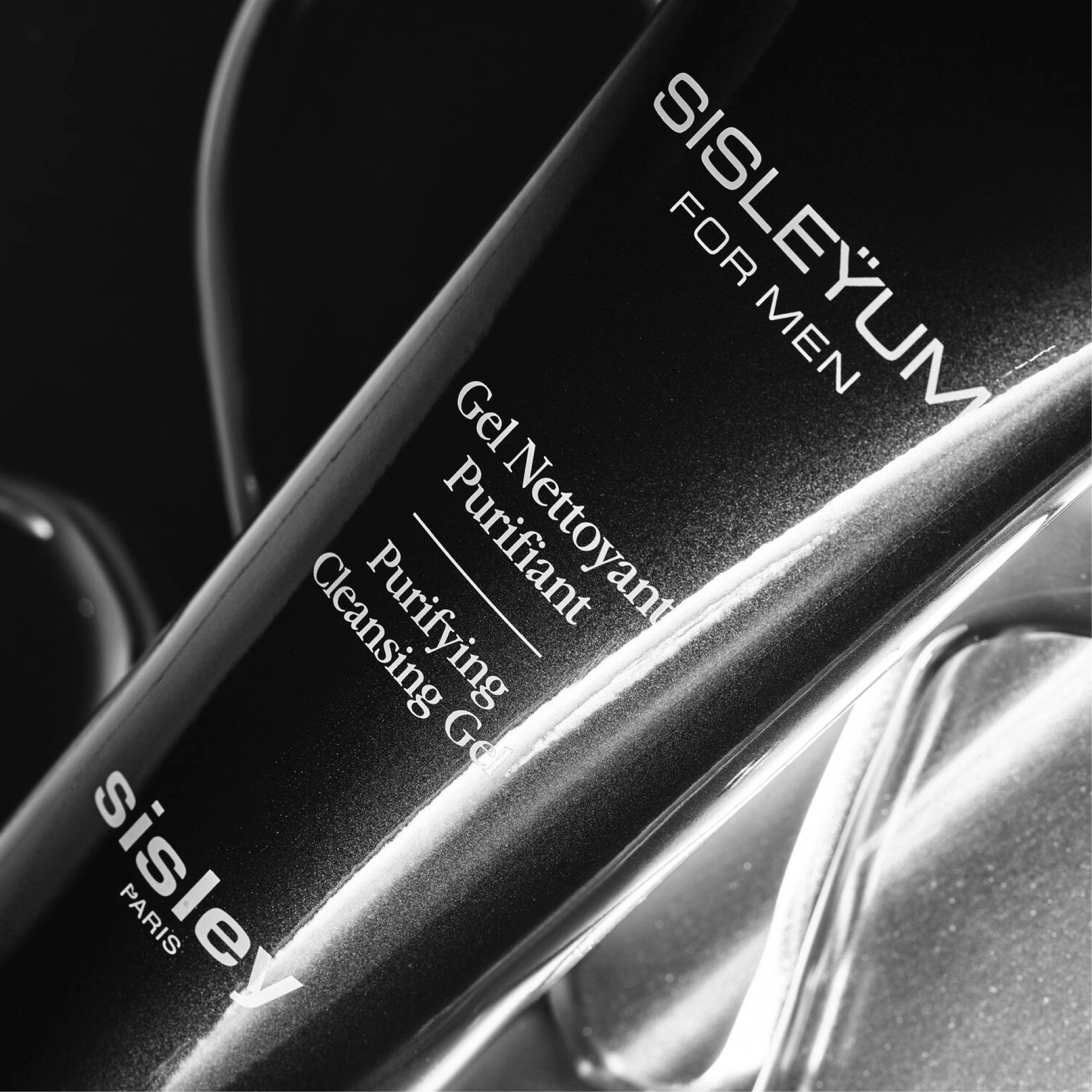 Очищувальний гель для обличчя Sisleÿum Purifying Cleansing Gel SISLEY PARIS Обʼєм 125 мл — фото 4