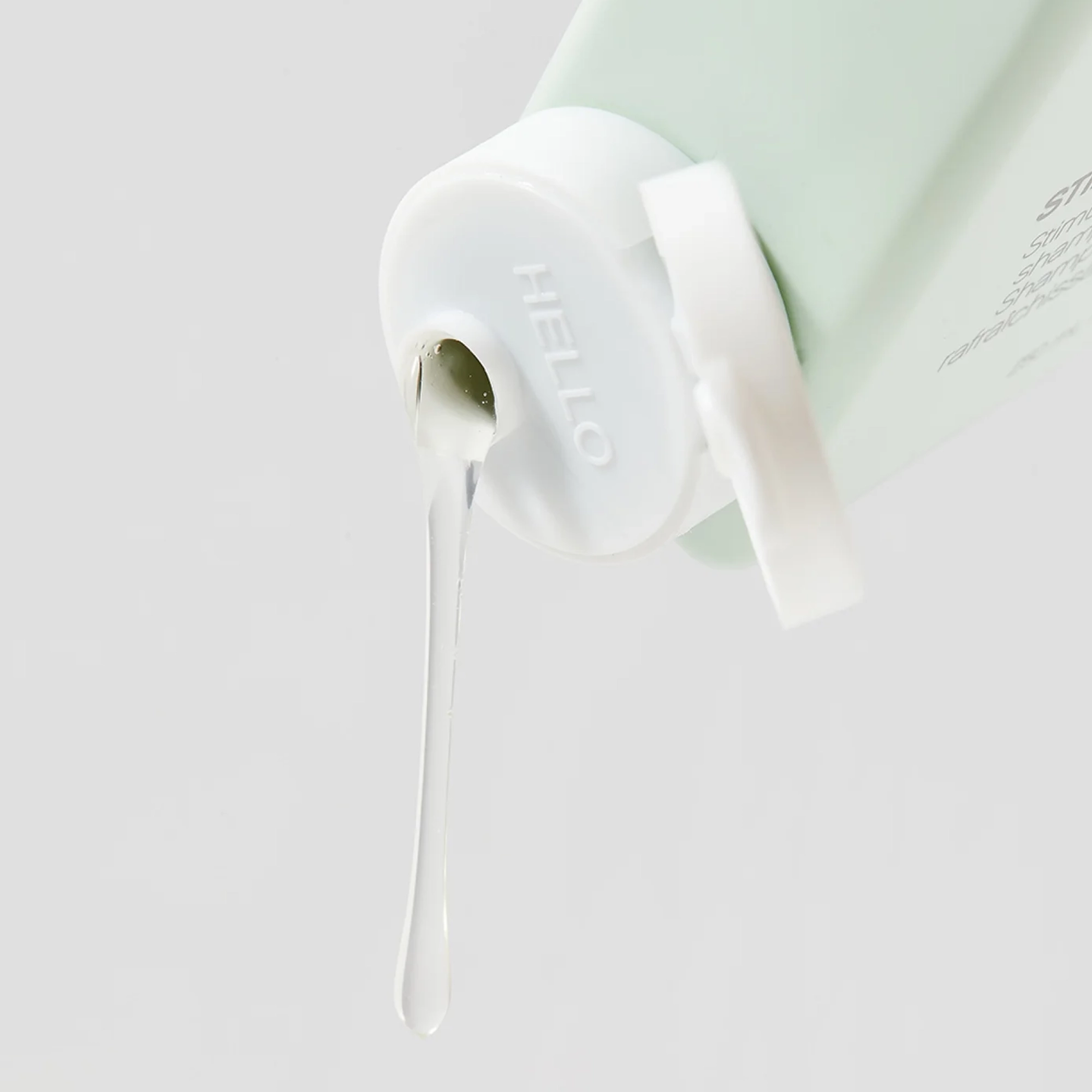 Освіжаючий тонізуючий шампунь для волосся та шкіри голови Stimulate-Me.Wash KEVIN.MURPHY Обʼєм 250 мл — фото 3