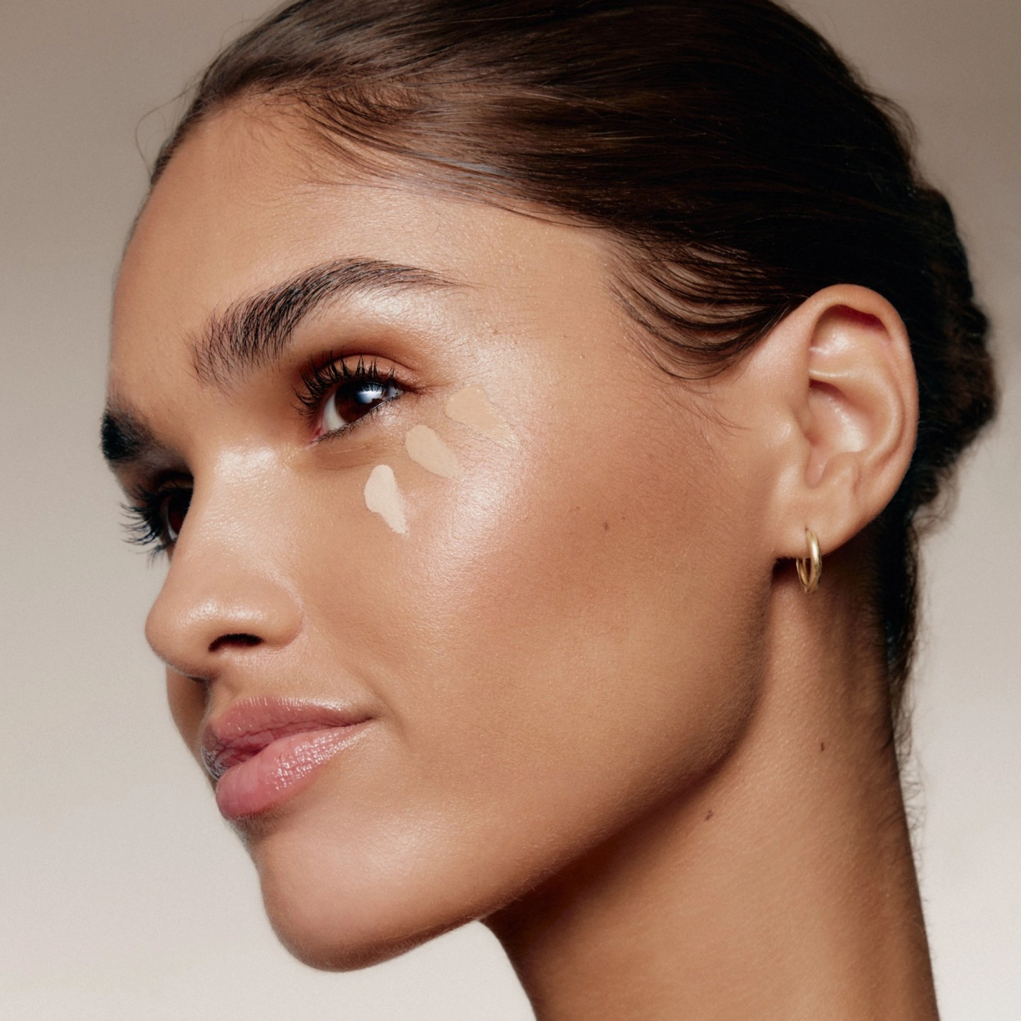 Кремовый консилер All In One Concealer MASQMAI Оттенок Light Medium — фото 4