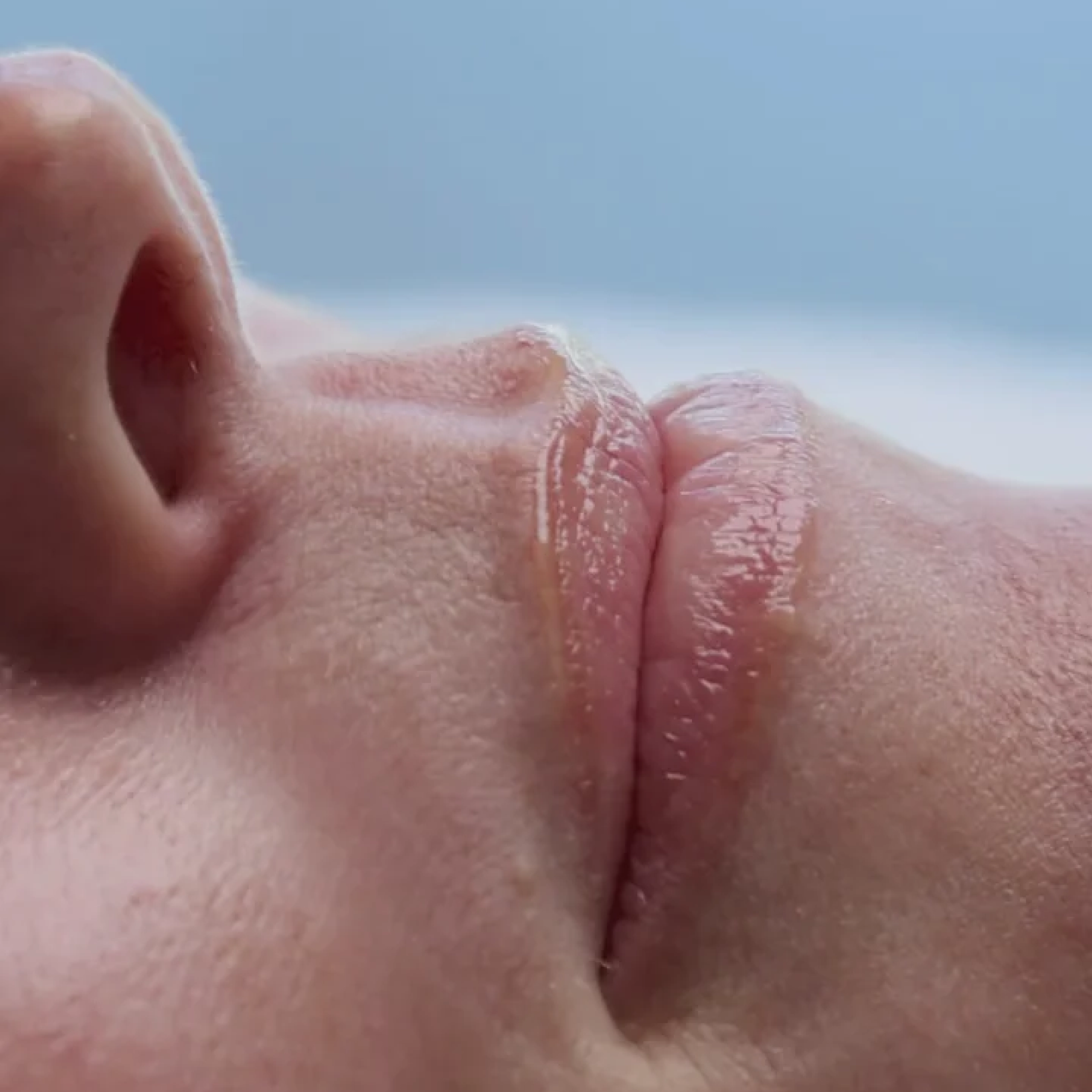 Відновлюючий бальзам для губ Класичний Lip Renewing Hydrator Naked CIRCADIA Обʼєм 12 мл — фото 4